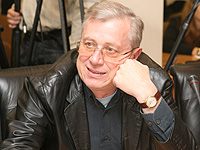 Валерий Хомяков: Россия не переходит к двухпартийной системе