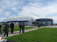 Итоги партийных программ: Хорошие дороги и спортивные комплексы