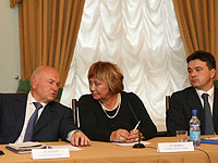 Президент никуда не уходит, перемены к лучшему будут продолжены