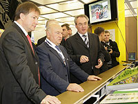 Юрий Лужков: Московский транспорт будет ездить на тульском топливе