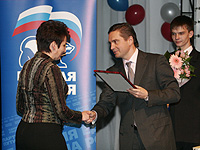 Единая Россия решает кадровые проблемы страны