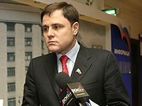 Владимир Груздев: Борьба с бедностью – блок наиболее важных законопроектов, которые необходимо принимать