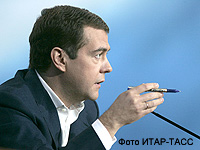 Медведев открыл в Петербурге завод