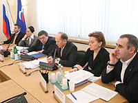 В Госдуме обсудили пути перехода к зеленой экономике