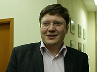 Партийные Приемные обеспечивают связь между обществом и властью