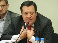 Макаров: Налоговая реформа не должна проводиться за счет бюджетов регионов