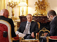 Владимир Путин: В России больше внимания уделяют многопартийности и росту влияния парламента в политической жизни страны