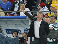 Главная задача и Гуса Хиддинка, и футболистов – подтвердить, что мы можем играть стабильно