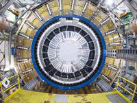 Андронный коллайдер снова сломался