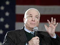 Маккейн: Россия использует нефть и газ как оружие