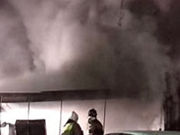 На севере Москвы горят торговые павильоны