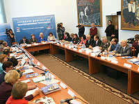 Общество должно создать условия для активного долголетия граждан