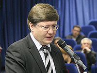 Вернуть долг старшему поколению