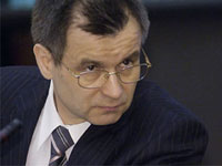 Нургалиев предложил лечить от алкоголизма принудительно