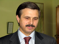 Хамчиев: Принятый Госдумой закон не ведет к объединению Ингушетии и Чечни