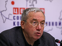 Железный занавес, который нам опускать не нужно