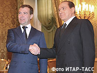 Медведев не видит препятствий для развития отношений России и ЕС