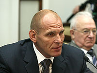 Карелин: Детские тренеры растят достойных граждан нашей великой страны