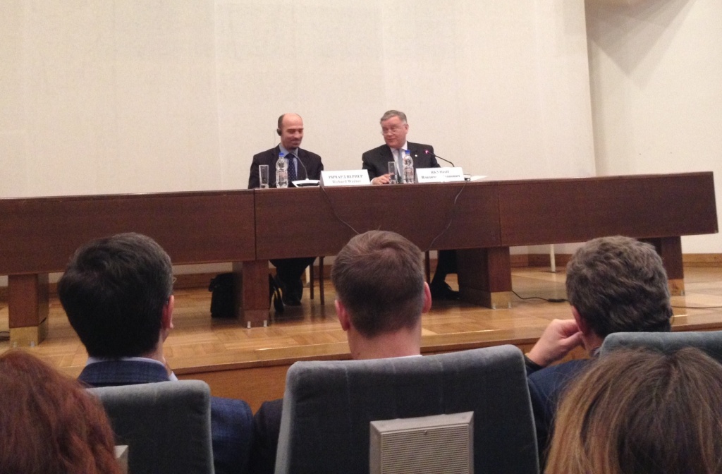 Ричард Вернер: России требуется прослойка банков, не основанных на спекуляциях Ричард Вернер: России требуется прослойка банков, не основанных на спекуляциях