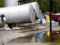 В Польше техногенная катастрофа: дизтопливо попало в реку Висла