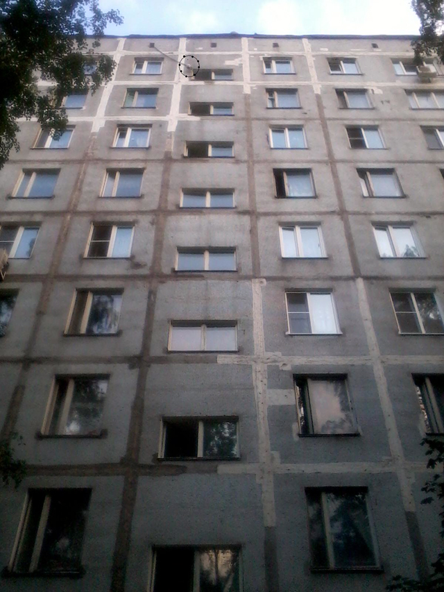 Фото 1 - вид от подъезда на высоту 9-го этажа .