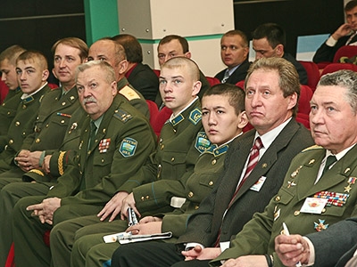 Миронов и десантники3