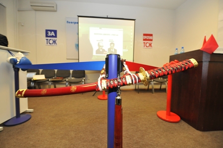 Меч - приз победителю