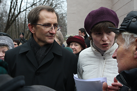 Николай Левичев с жителями поселка Восточный