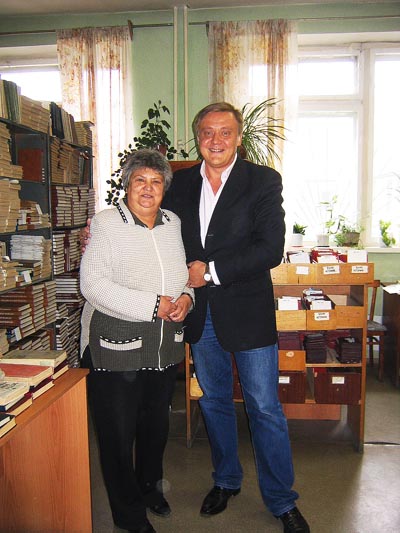 �������