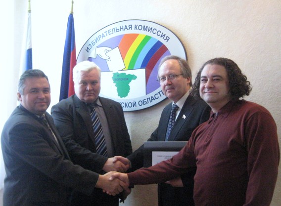 �������