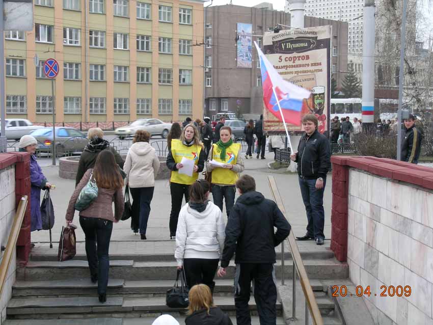 �������