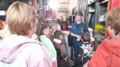 Омская область: Александр Ремезков организовал для детей экскурсию в пожарную часть