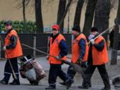 В Москве дворники потребовали на пикете выплатить зарплату, трое задержаны