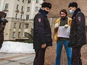 Активист из Смоленска с начала "спецоперации" ежедневно выходит на одиночные пикеты