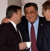 "��" � ���������� ������ ������� ���������� ����� �������