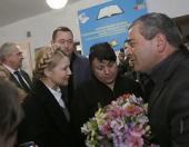 Юлия Тимошенко посетила родителей героя Небесной сотни Сергея Нигояна (фото)