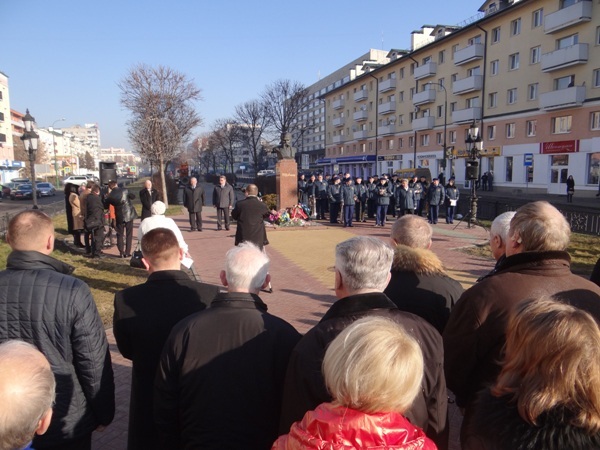 � ������ �������� 200-����� ������ �������� 