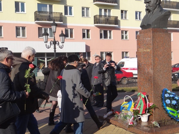 � ������ �������� 200-����� ������ �������� 