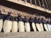 Под вопли "Смерть ворогам!" боевики АТО пошли на штурм облсовета
